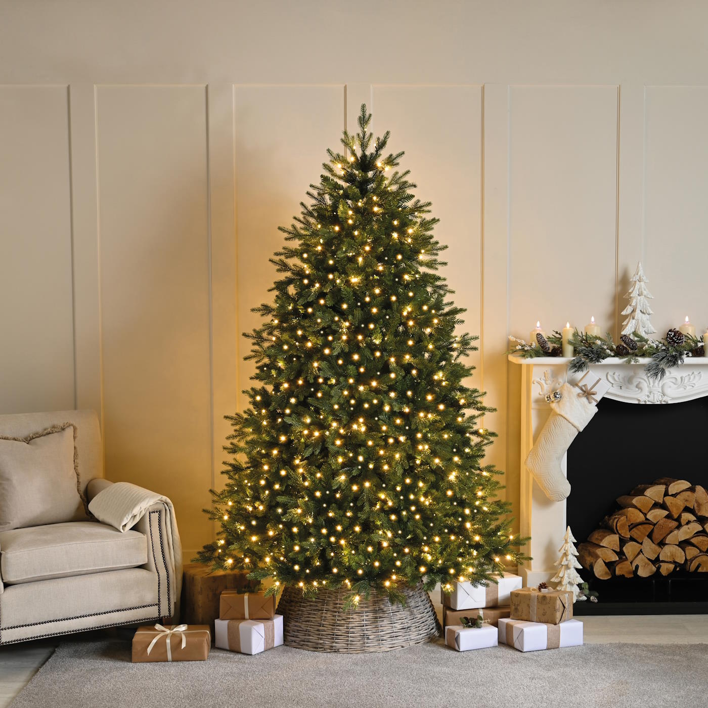 2000 Compact Warm White LED Christmas  Lights with Green Cable